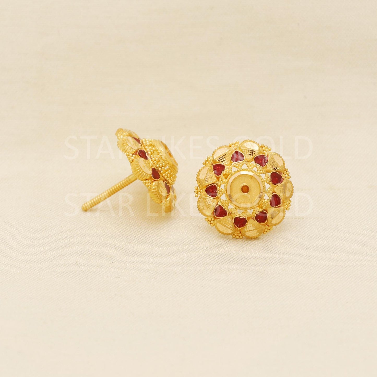 Classy 22k Gold Ornate Round Tops with Red Enamel Work Hallmark Jewelry, PR1674