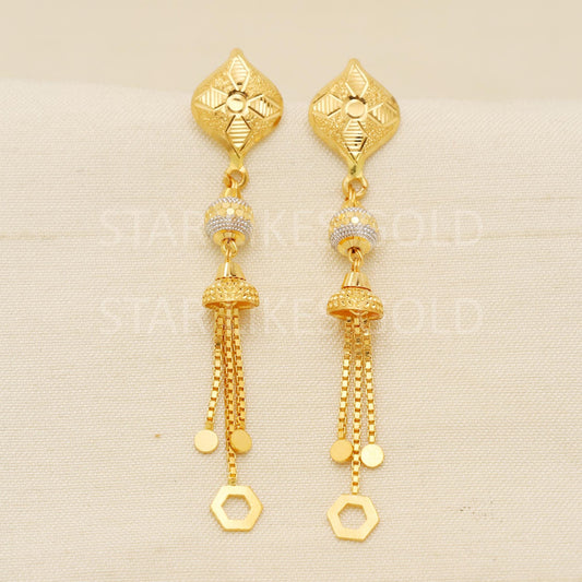 Modern Hallmark 22k Gold Sleek Chain Earrings for Office & Party Wear, PR1687