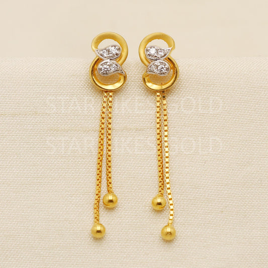 Modern 18k Gold Floral Stud Dangle Earrings with Sleek Chain Tassels, PR1702