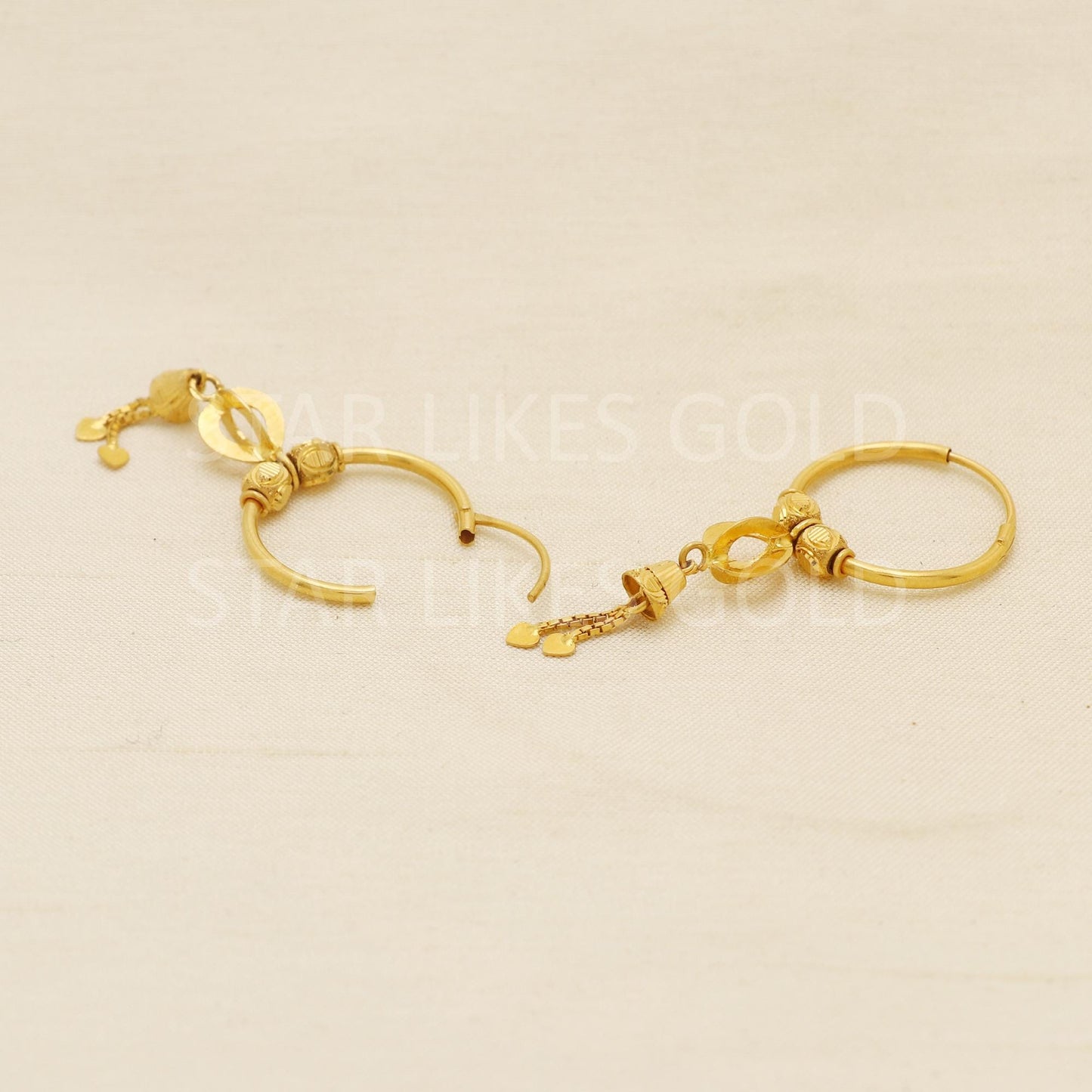 Modern Hallmark 22k Gold Stylish Bali Earrings for Bridal & Festive Wear, PR1718