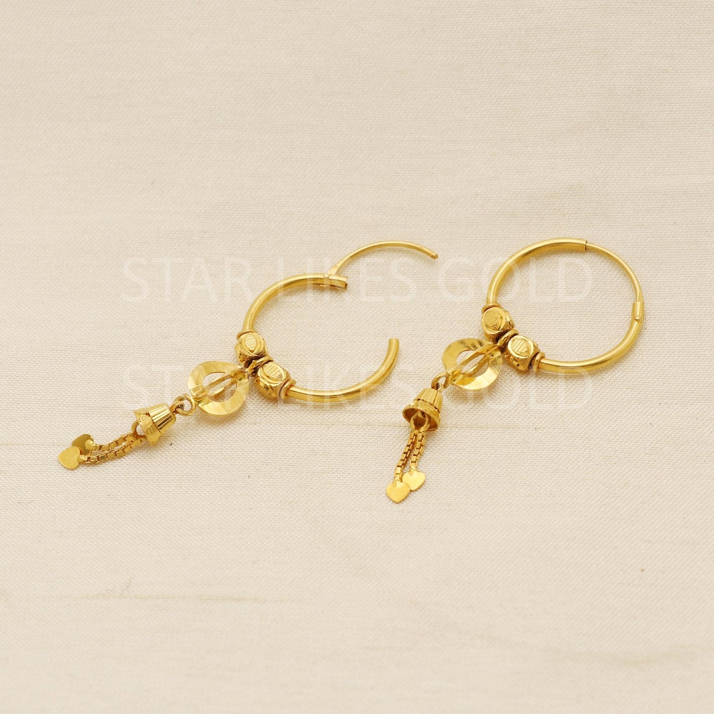 Modern Hallmark 22k Gold Stylish Bali Earrings for Bridal & Festive Wear, PR1718
