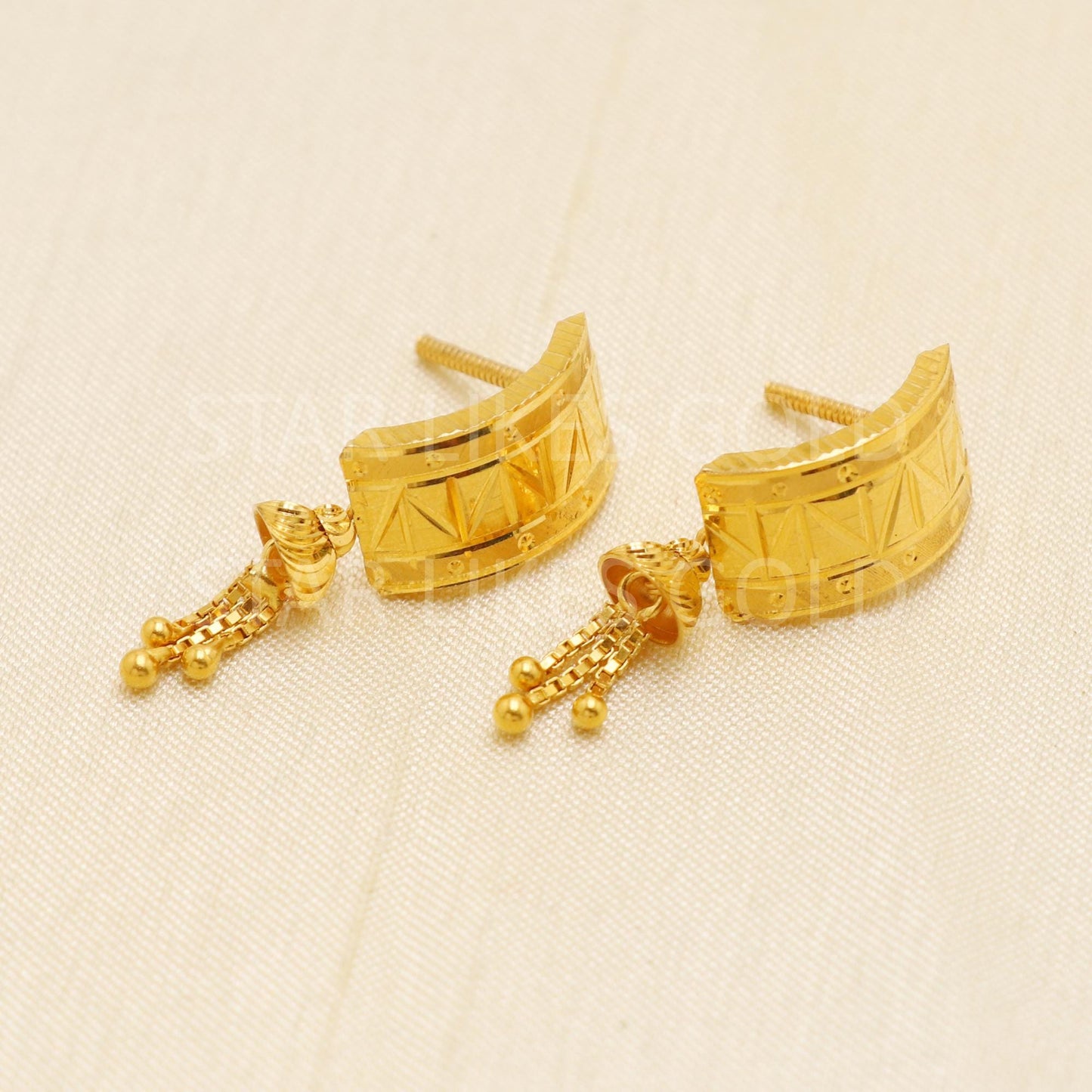 Pure 18k Gold Fancy Stud Earrings with Hallmark Quality and Delicate Hanging Chains, B1737