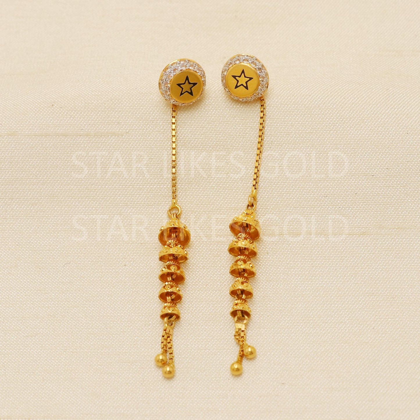 Hallmark 22k Gold Unique Fusion Drops for a Royal Traditional Look, PR1833
