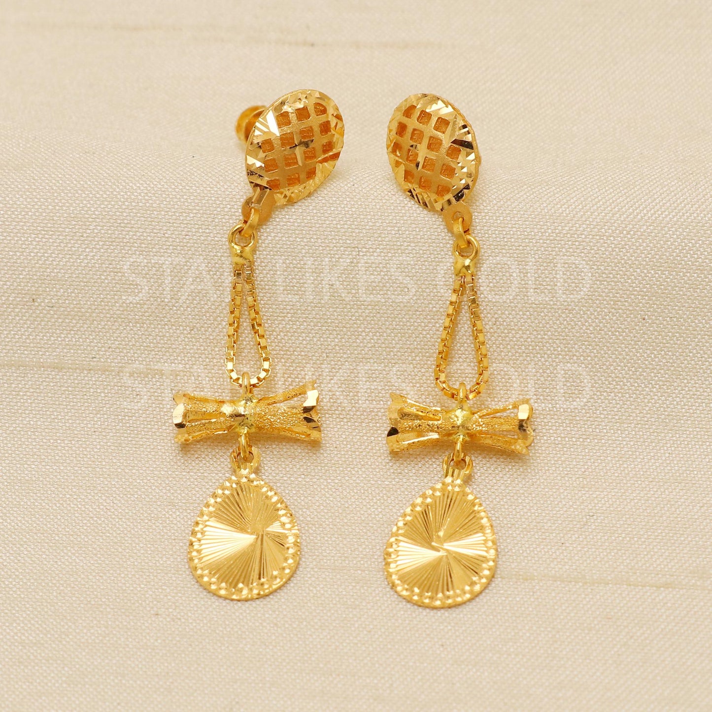 Stunning 22k 22 karat Gold Earrings hallmark Jewelry, PR1842