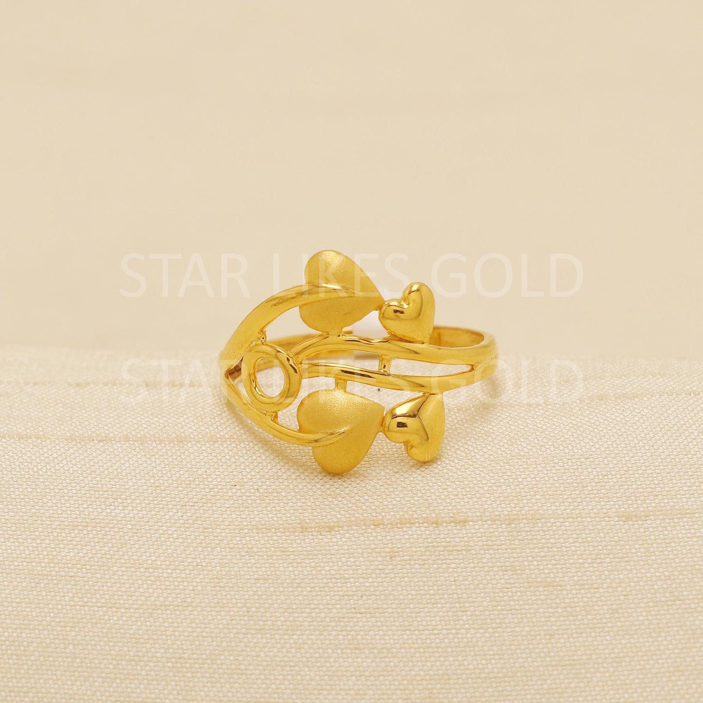Hallmark 22k Gold Twin Heart Motif Ring with Matte & Glossy Finish, B1827