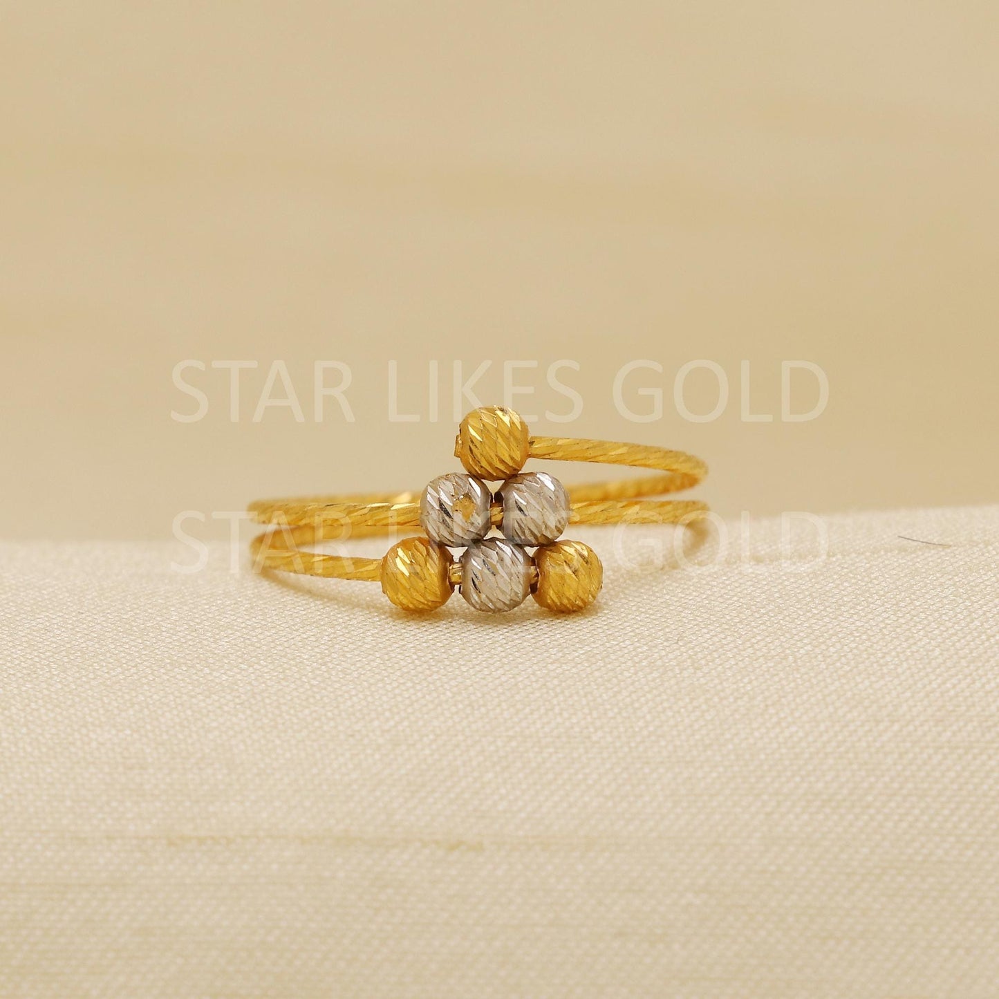 Hallmark 22k Gold Two-Tone Bead Cluster Ring with Rhodium Accents, B1835