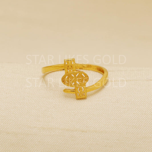 Hallmark 22k Gold Modern Fusion Ring with Unique Oval & Vertical Cut-Outs, B1837