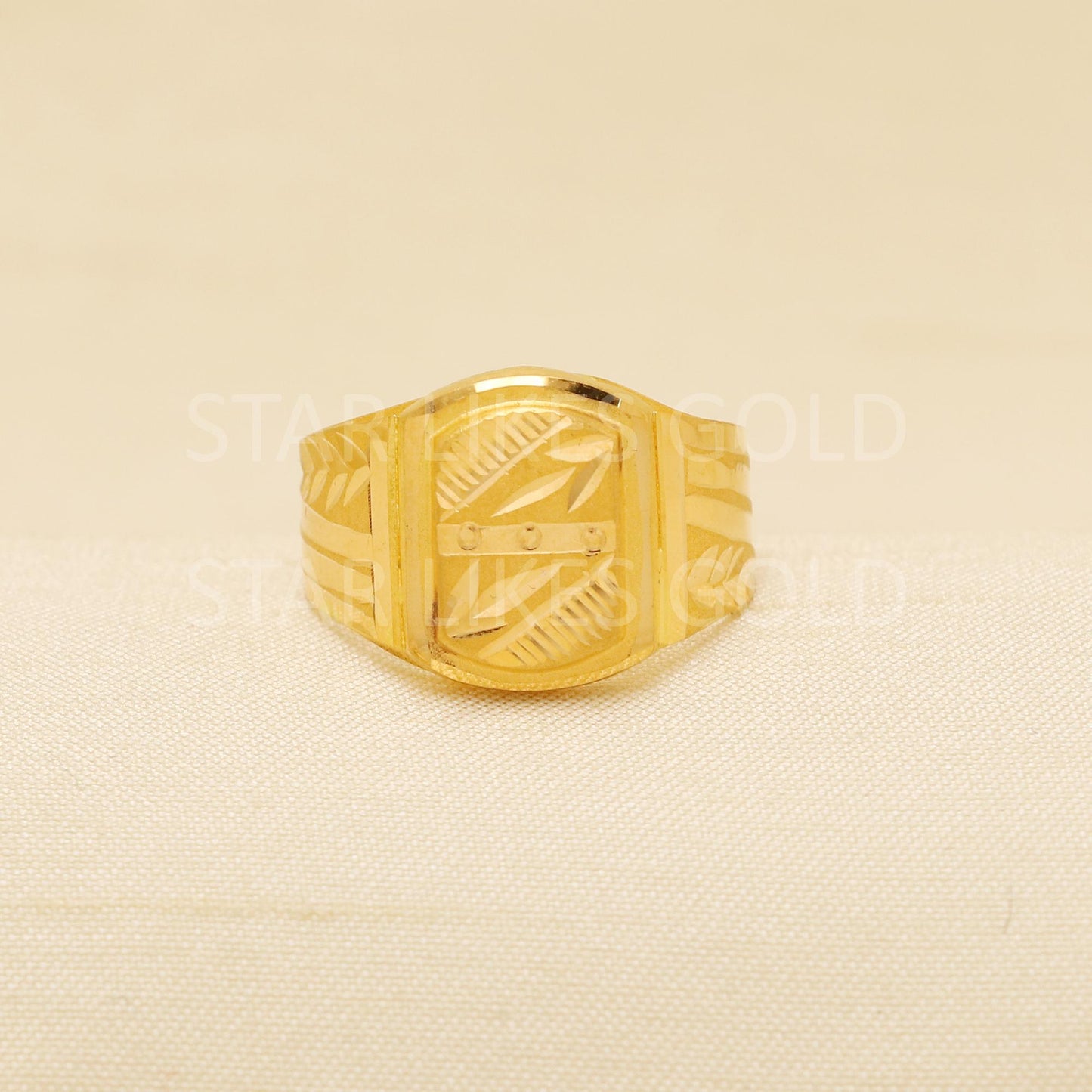 Stunning 22 karat 22k Gold Indian Ring Jewelry, B1907