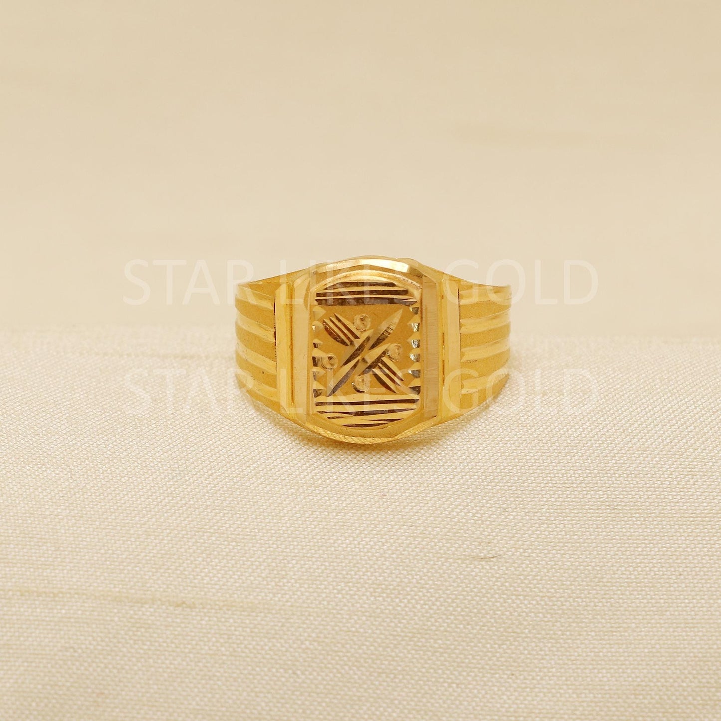 22K Gold Geometric Signet Ring | Classic Linear Textured Design, B1917