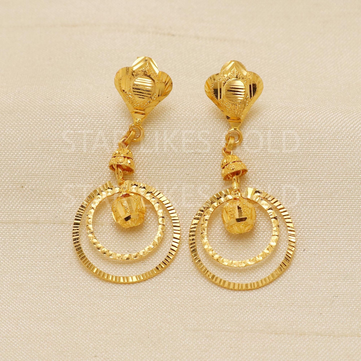 Stunning 22k 22 karat Gold Earrings hallmark Jewelry, PR1843