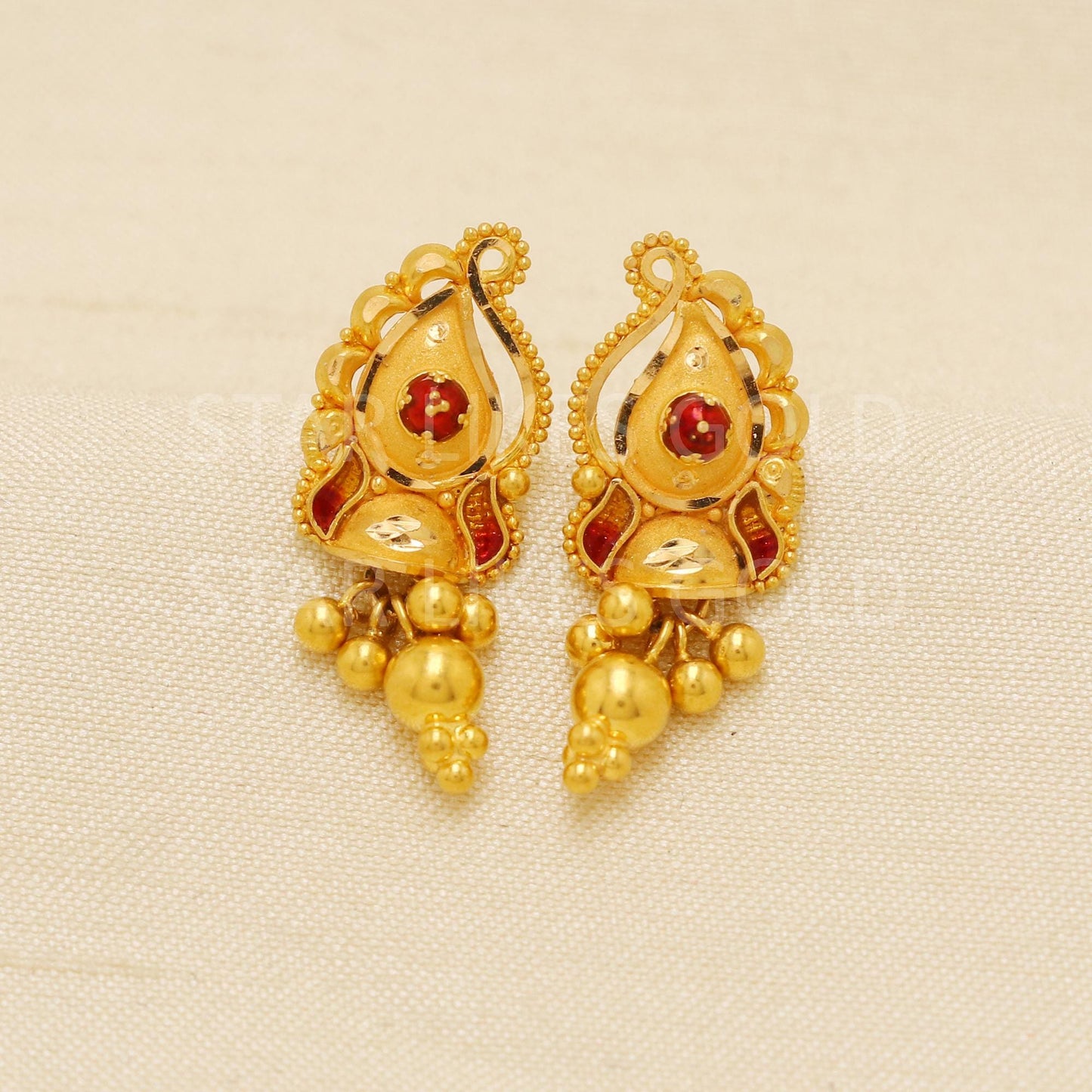 Indian Style 22k 22 karat Gold Earrings hallmark Jewelry, PR1846