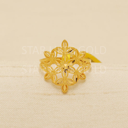 Hallmark 22k Gold Intricate Floral Filigree Ring for Women, B1826
