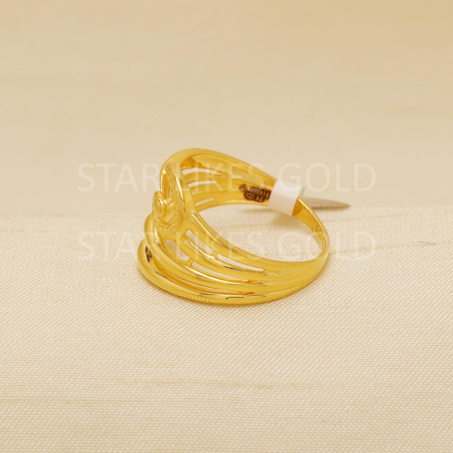 Hallmark 22k Gold Modern Spiral Ring with Artistic Flowing Wave Design, B1829
