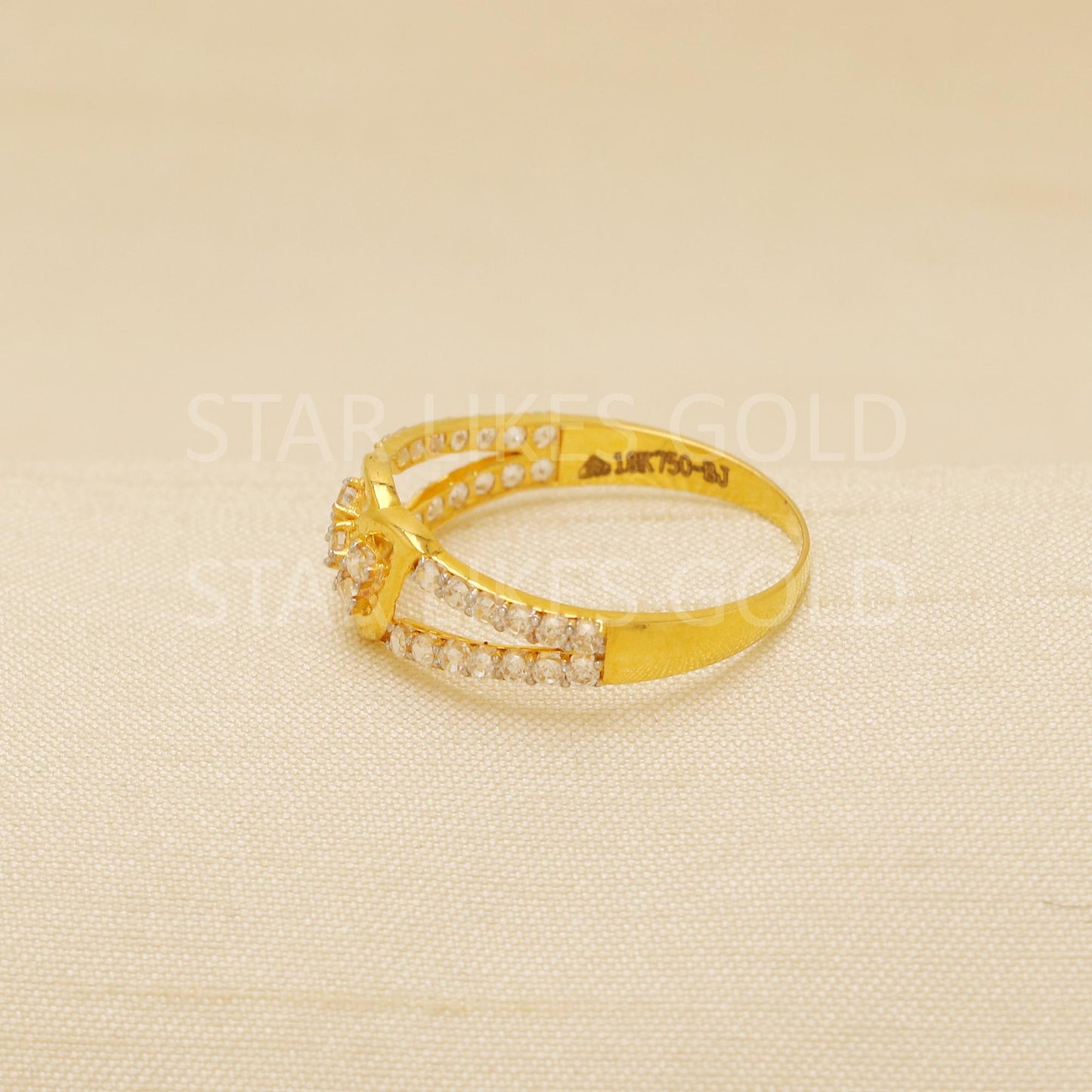 Stunning American Diamond 18 karat 18k Gold Indian Ring Jewelry for gift, Statement Gold Women Ring