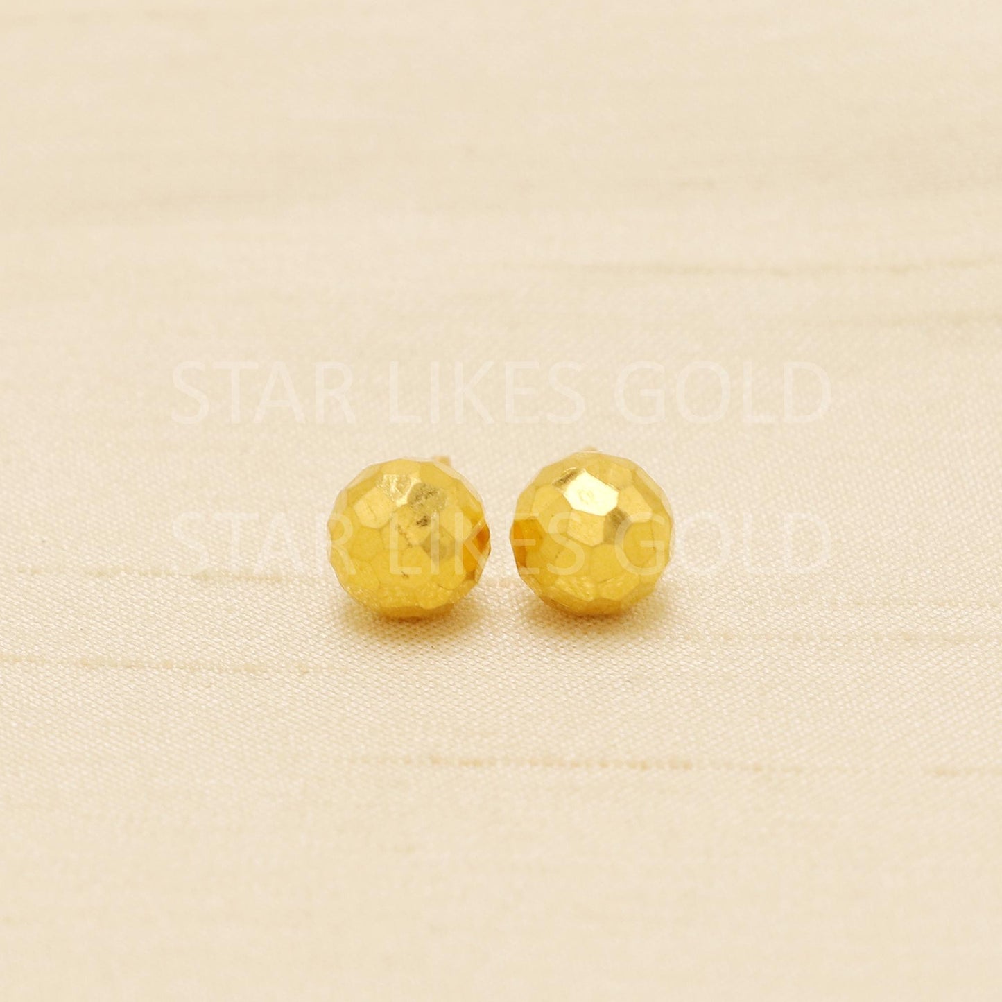 Stunning 22 karat 22k gold Stud Designers Beads Earrings jewelry, B1884