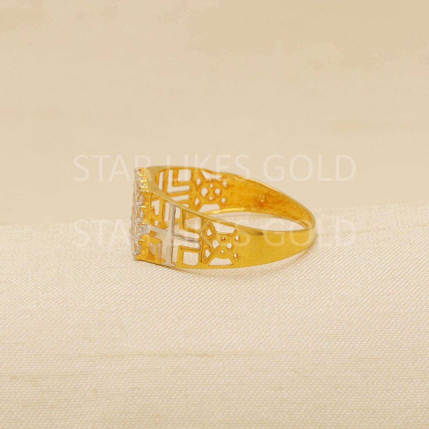 Stunning AD stones 22 karat 22k Gold Indian Ring Jewelry, B1909
