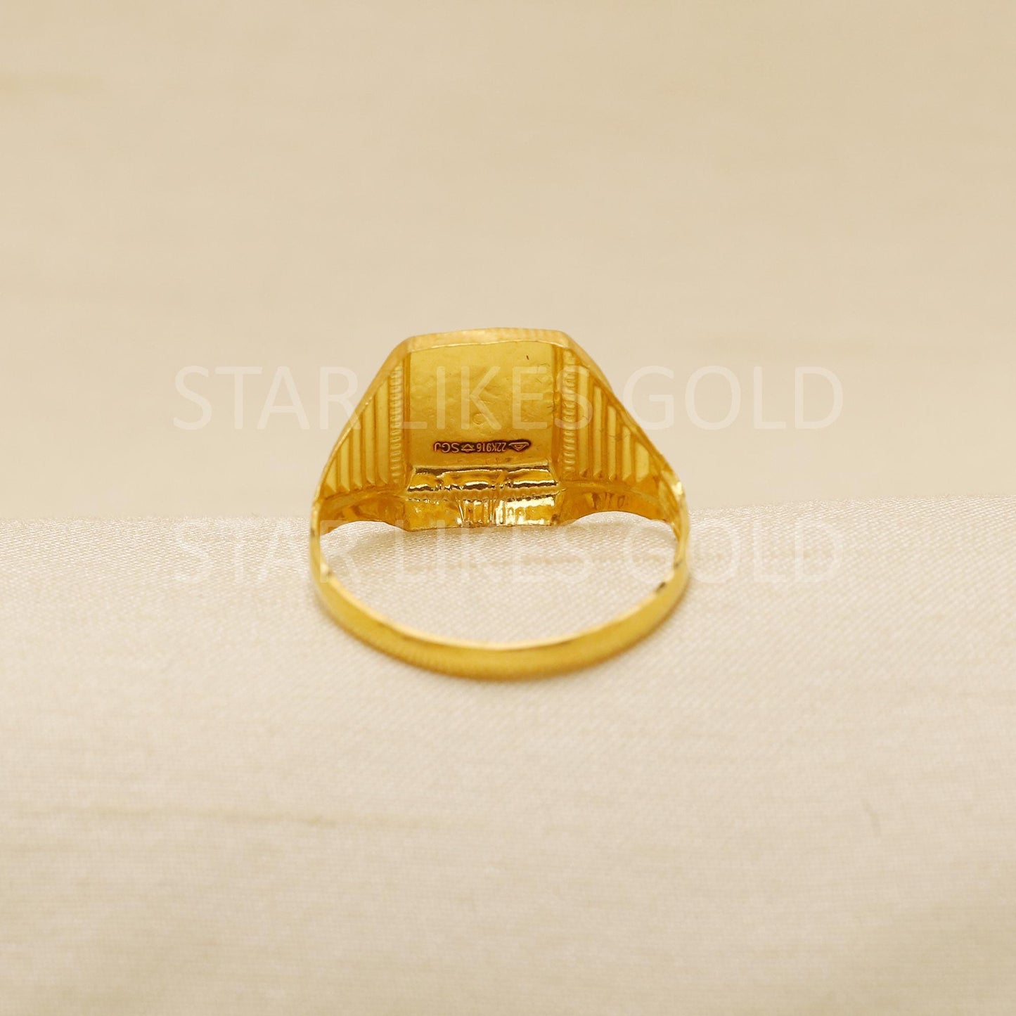 Stunning 22 karat 22k Gold Indian Ring Hand Crafted Jewelry, B1912