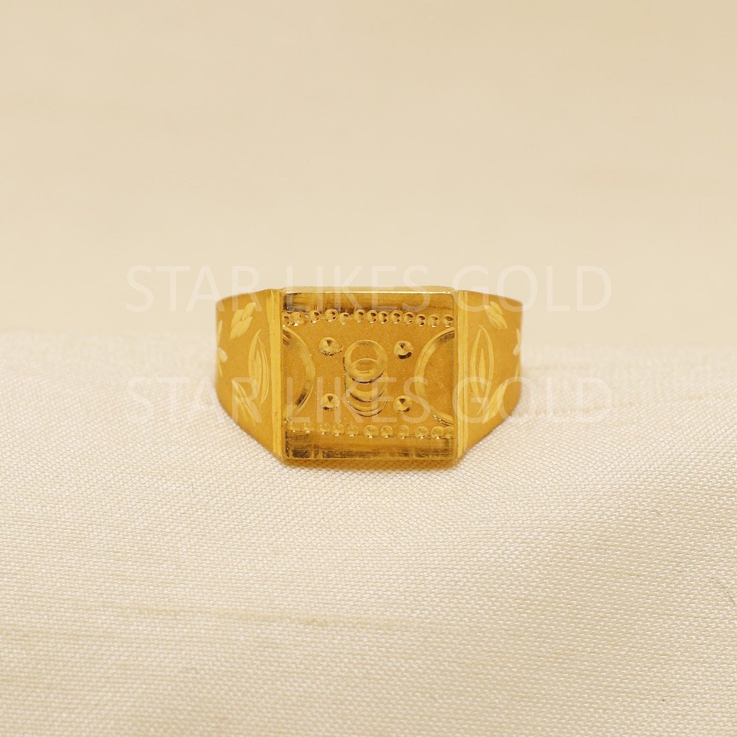 Stunning 22 karat 22k Gold Indian Ring Hand Crafted Jewelry, B1914