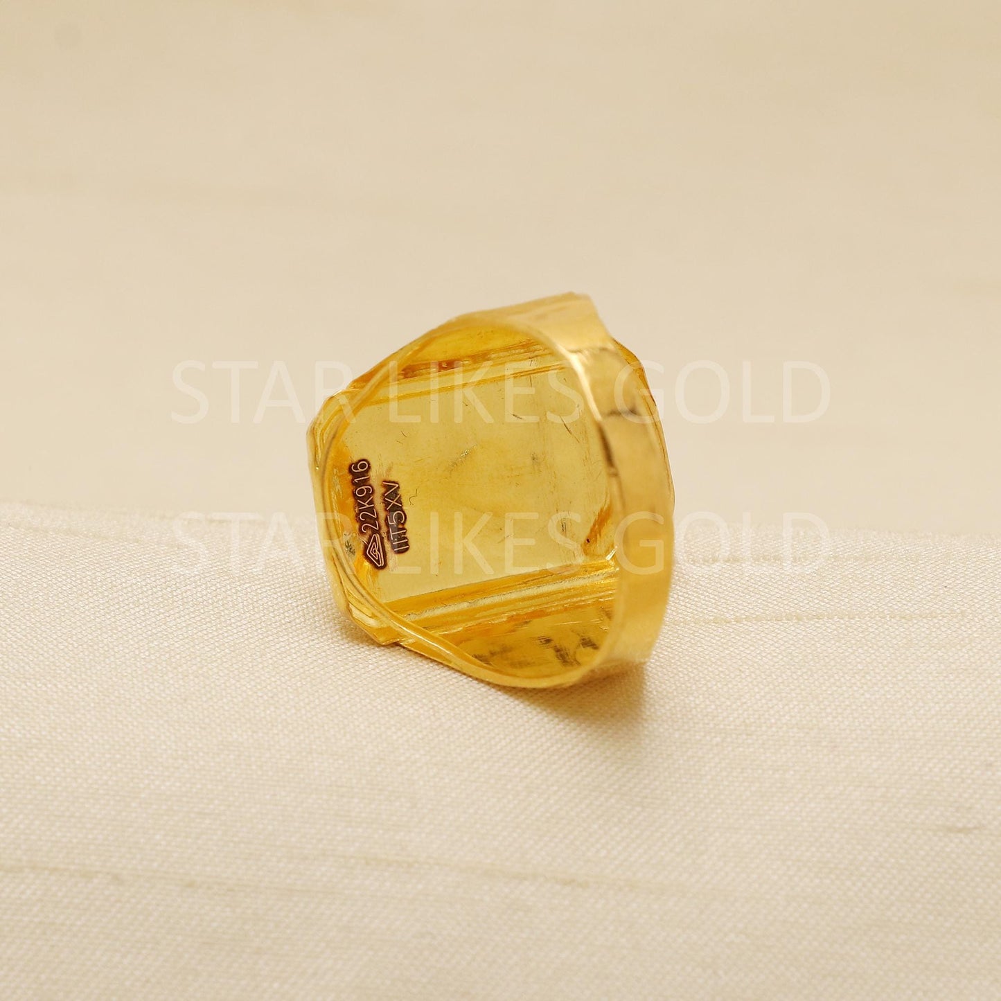 Stunning 22 karat 22k Gold Indian Ring Hand Crafted Jewelry, B1916