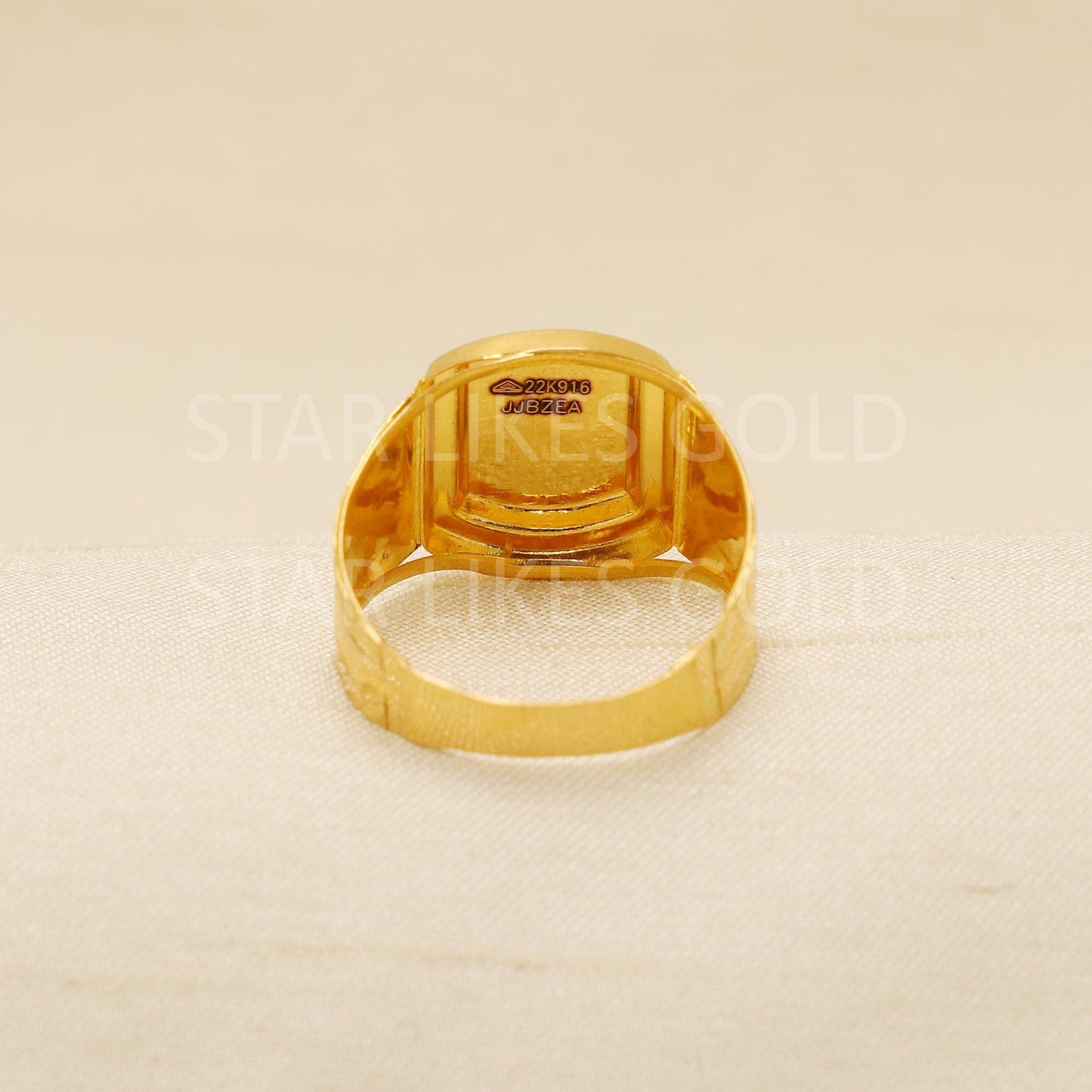 22K Gold Majestic Square Ring | Intricate Traditional Laser Cut, B1918