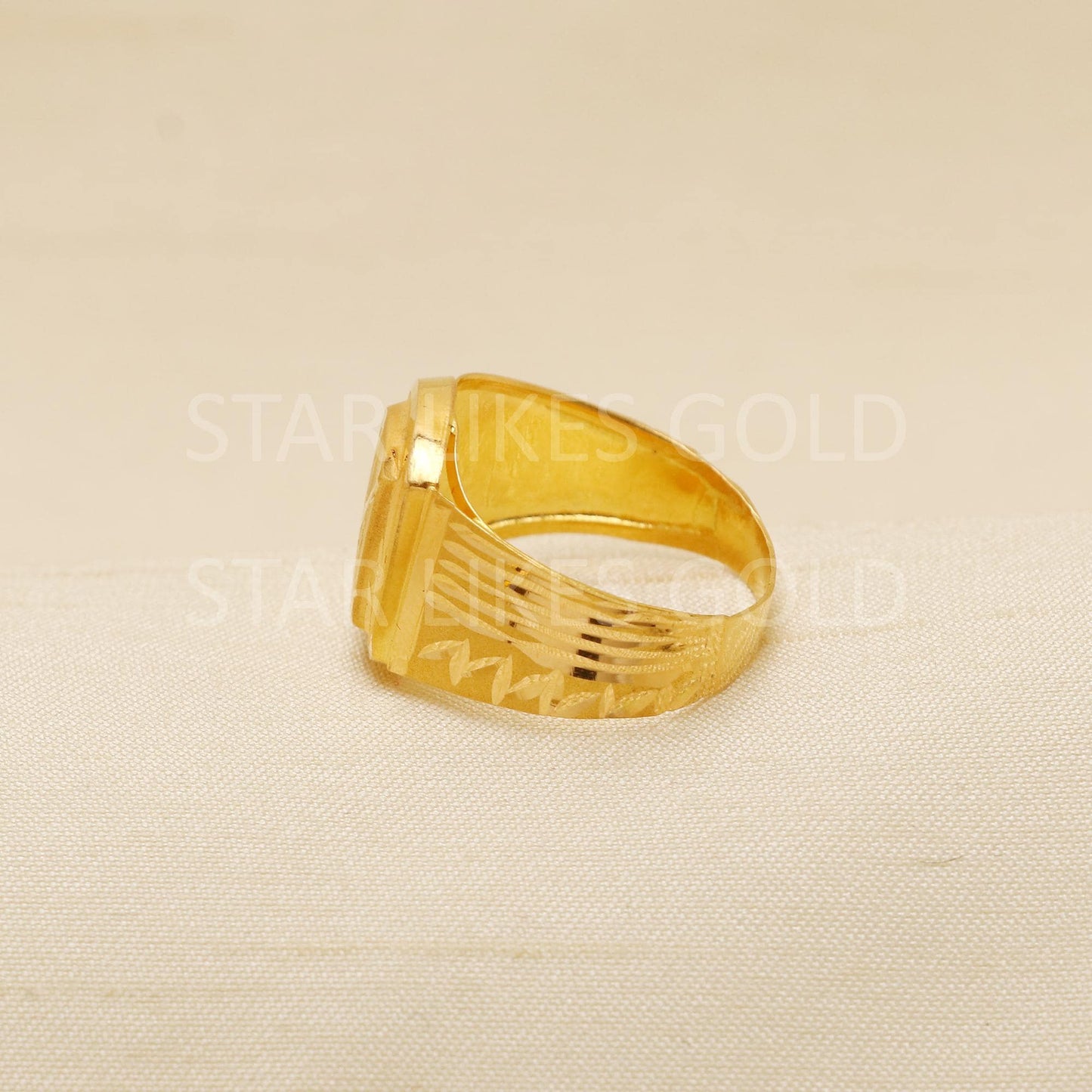 22K Gold Majestic Square Ring | Intricate Traditional Laser Cut, B1918