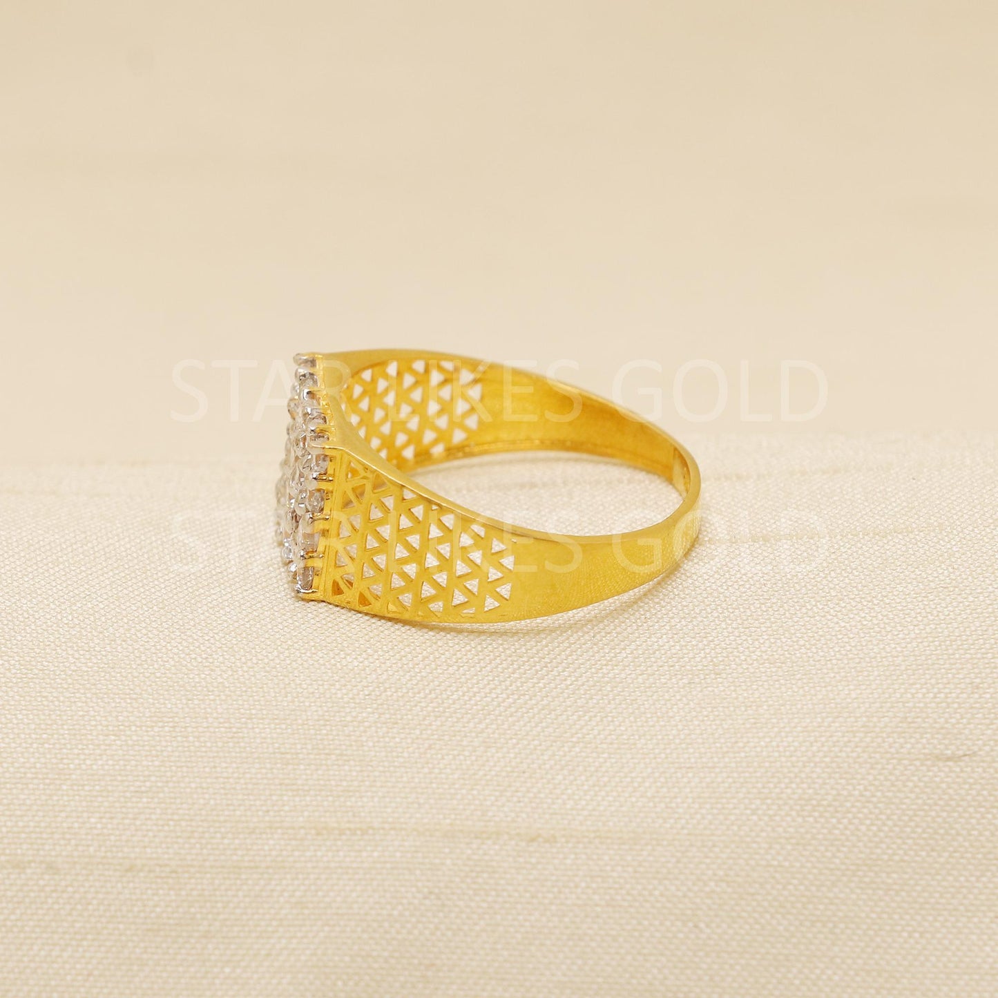 American Diamonds 22k Solid Gold Handmade Ring: Indian Jewelry, B1920
