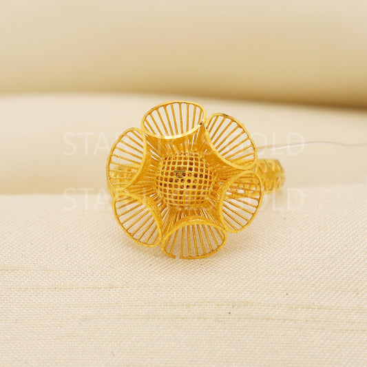18 karat 18k gold Filigree flower Ring Jewelry, PR2152
