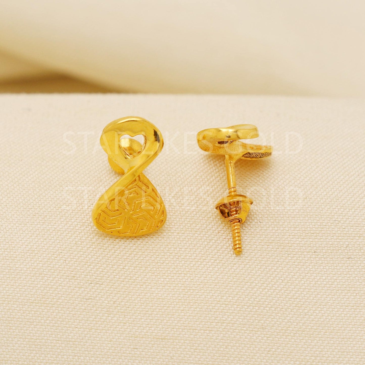 18K Gold Leaf Stud Earrings Secure Screw Back Romantic Jewelry, PR2184