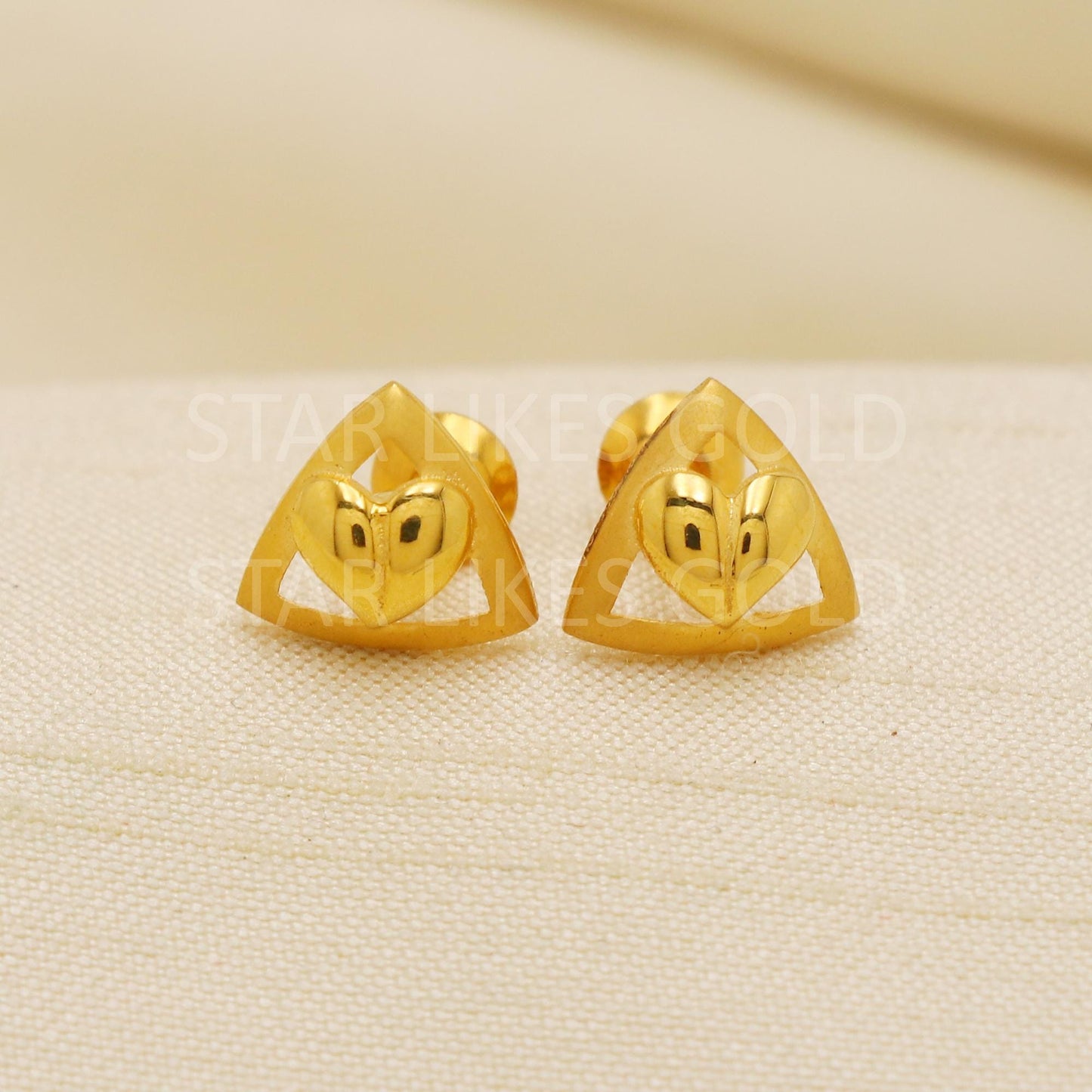18K Gold Leaf Stud Earrings Secure Screw Back Romantic Jewelry, PR2185