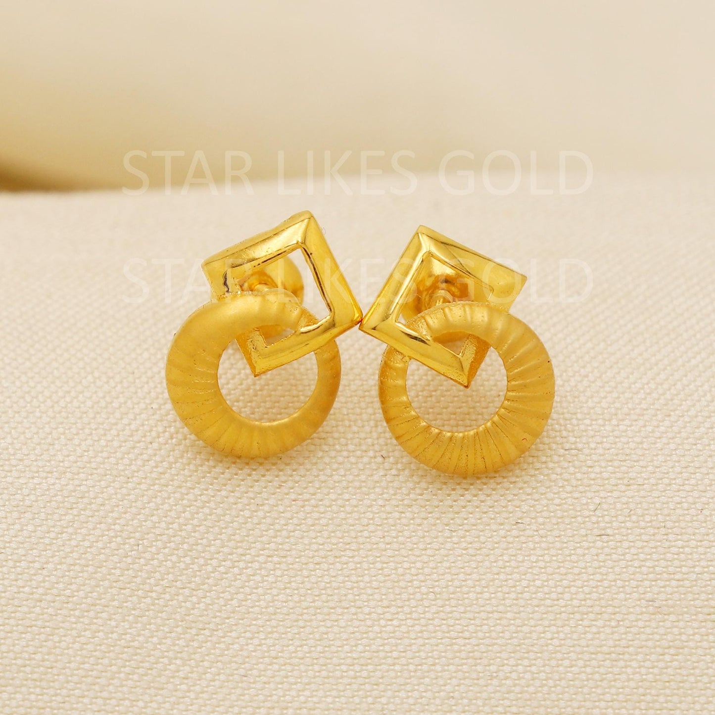 Exquisite 22k Gold Minimalist Abstract Stud Earrings - Hallmark Certified, PR2186