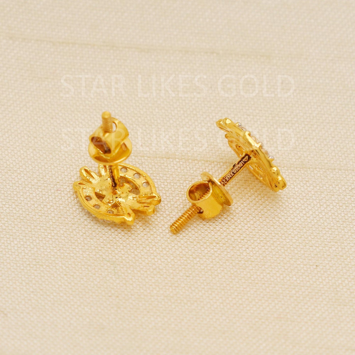 Classy Hallmark 22k Gold High-Polish Geometric Tops by starlikesgold, PR2188