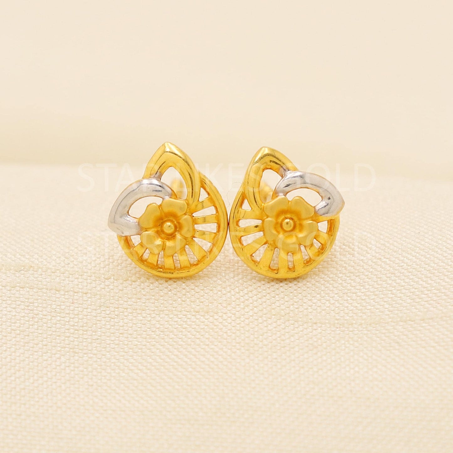 Elegant 22K Gold Floral Wheel Studs - Dual Tone Finish | Gift for Her, PR2042