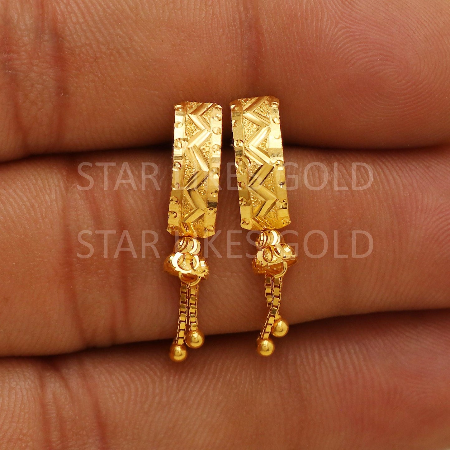 Classy Hallmark 18k Gold High-Polish Geometric Dangles by starlikesgold, PR2207