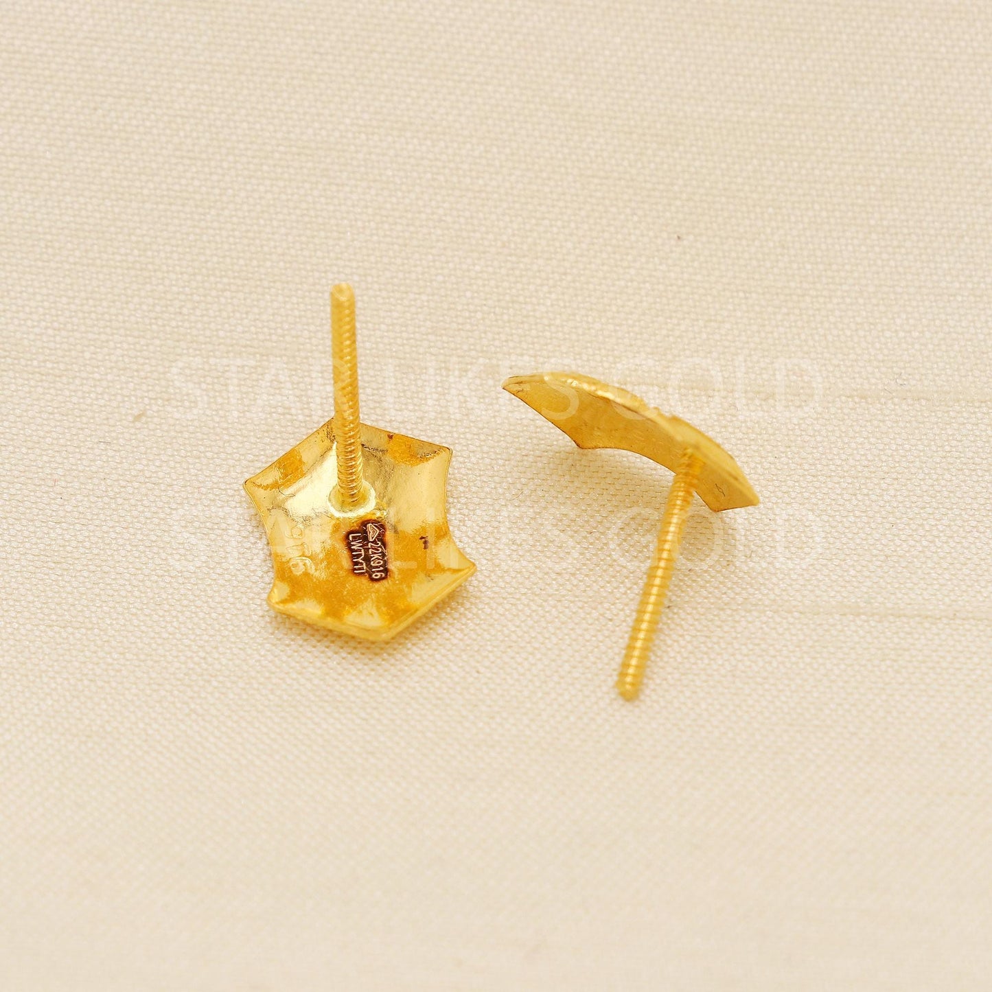 Hallmark 22k Gold Hexagon Stud Earrings with Intricate Textured Finish, PR2209