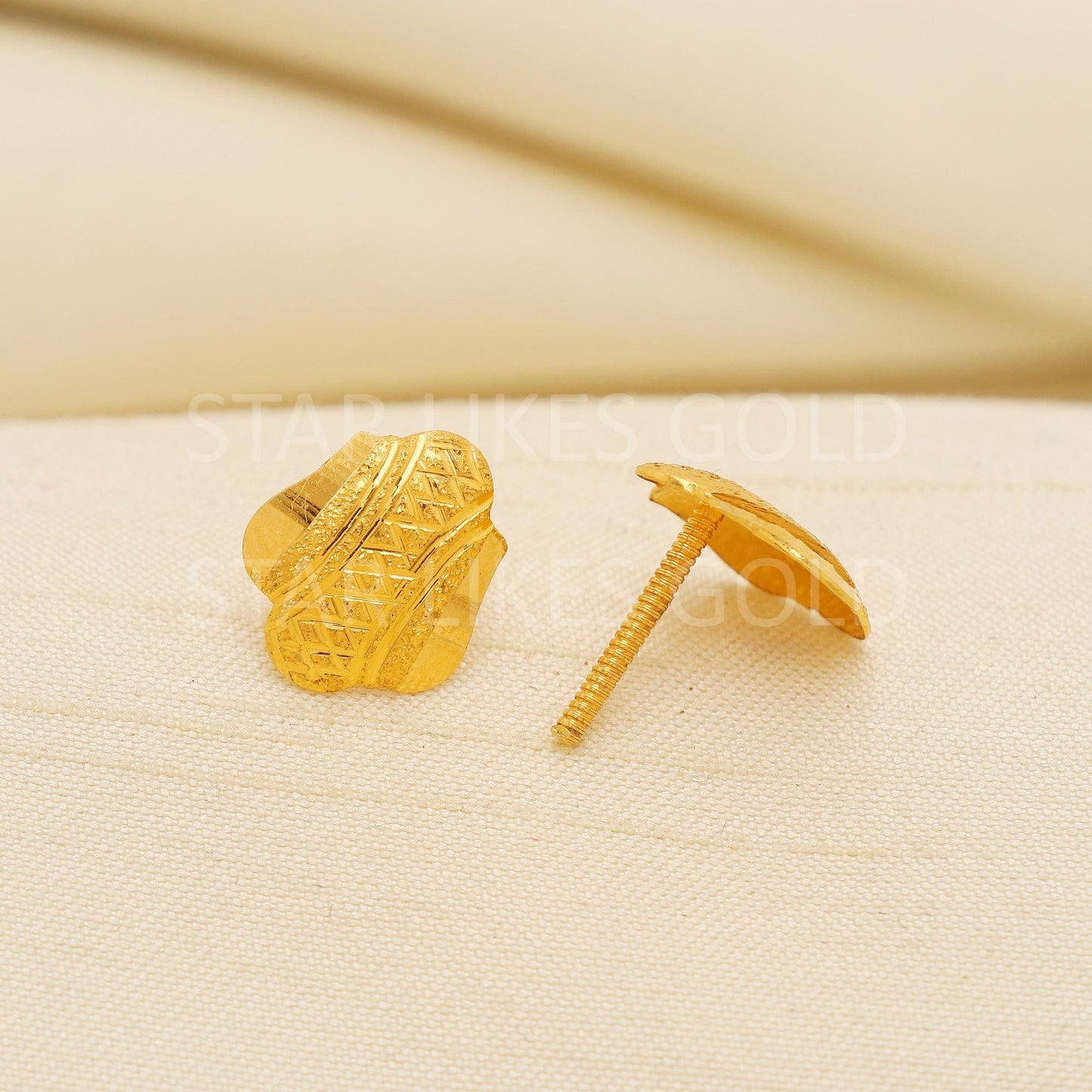 Pure 22k Gold Fancy Angular Studs with Shimmering Self-Design - Hallmark, PR2214