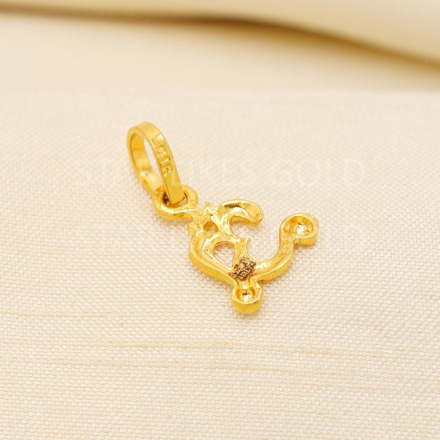 OM 22k Yellow Gold Handmade Pendant Jewelry, PR2073