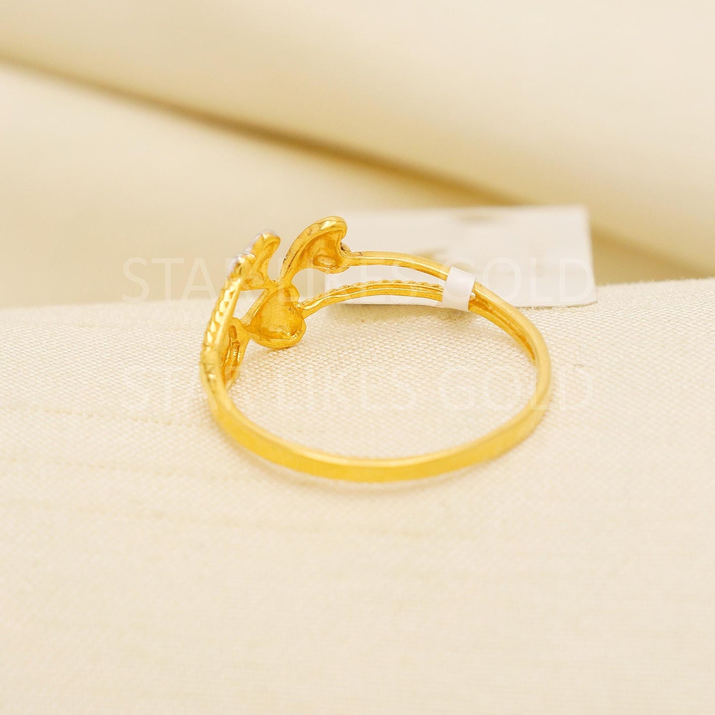 Exquisite 22K Yellow Gold Triple Heart Trio Ring - Elegant Two-Tone Finish, PR2164