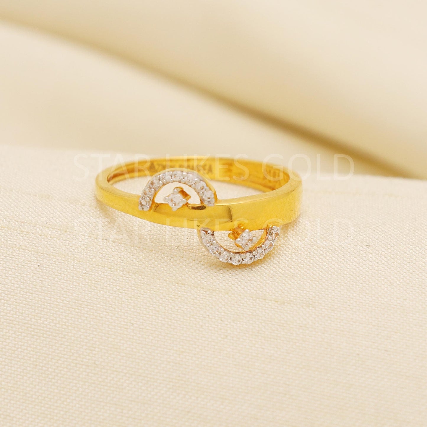 Elegant 22K Gold Dual-Arch Ring with Shimmering Stone Accents, PR2177