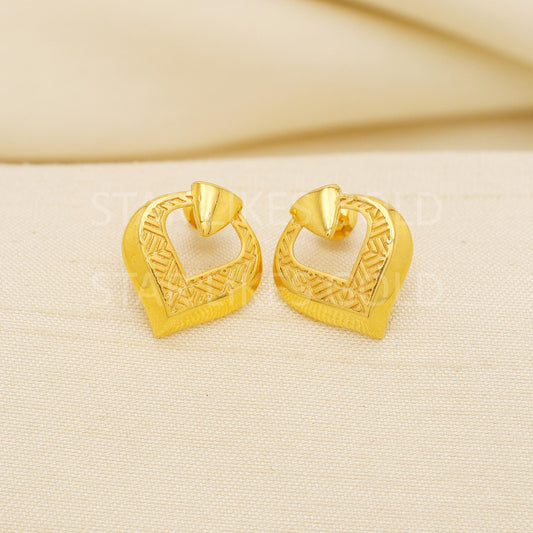 18K Gold Heart Stud Earrings Secure Screw Back Romantic Jewelry, PR2179