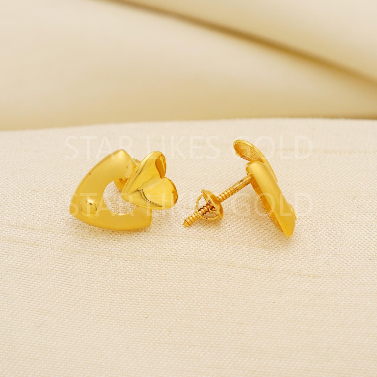 18K Gold Heart Stud Earrings Secure Screw Back Romantic Jewelry, PR2180