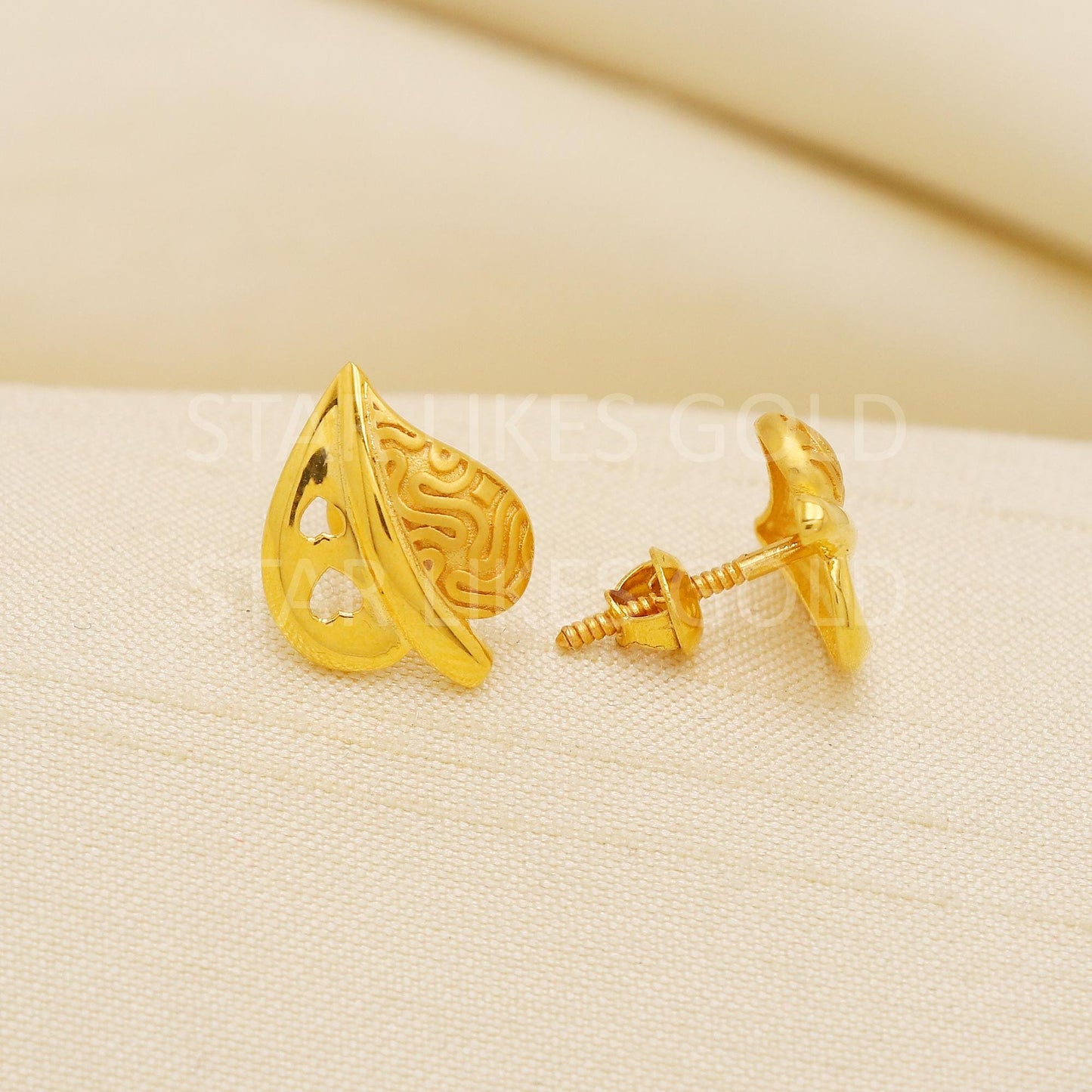 18K Gold Leaf Stud Earrings Secure Screw Back Romantic Jewelry, PR2181