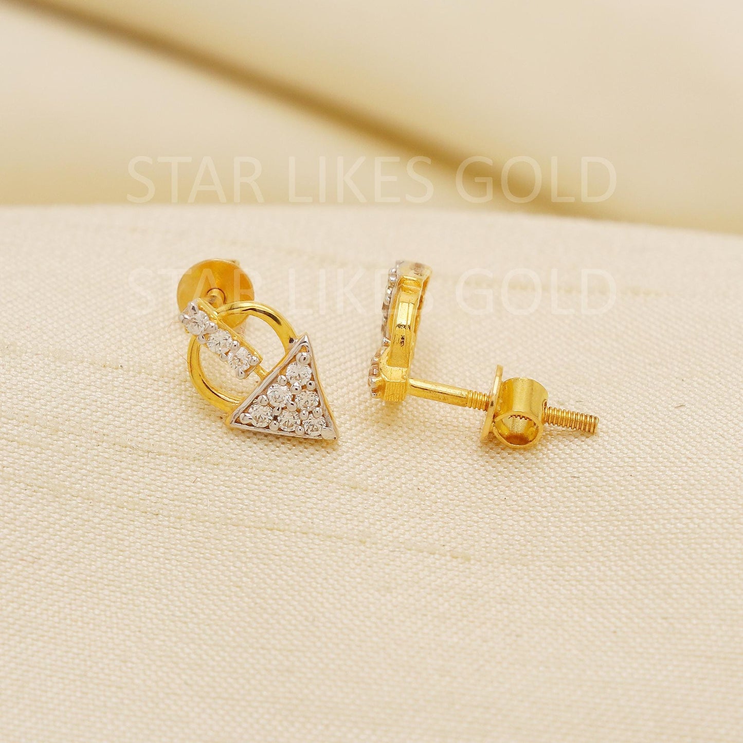 Hallmark 22k Gold Unique Fusion Studs for Office & Daily Wear, PR2192