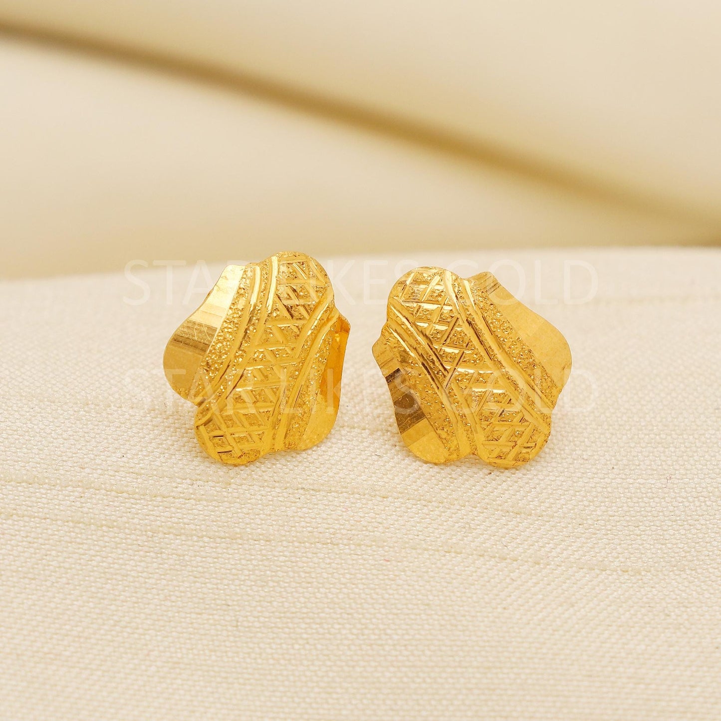 Pure 22k Gold Fancy Angular Studs with Shimmering Self-Design - Hallmark, PR2214